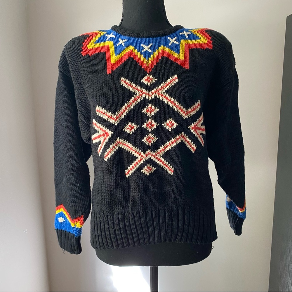 Liz Sports vintage Petite Small Black Print Ramie Cotton Colorful Aztec Sweater